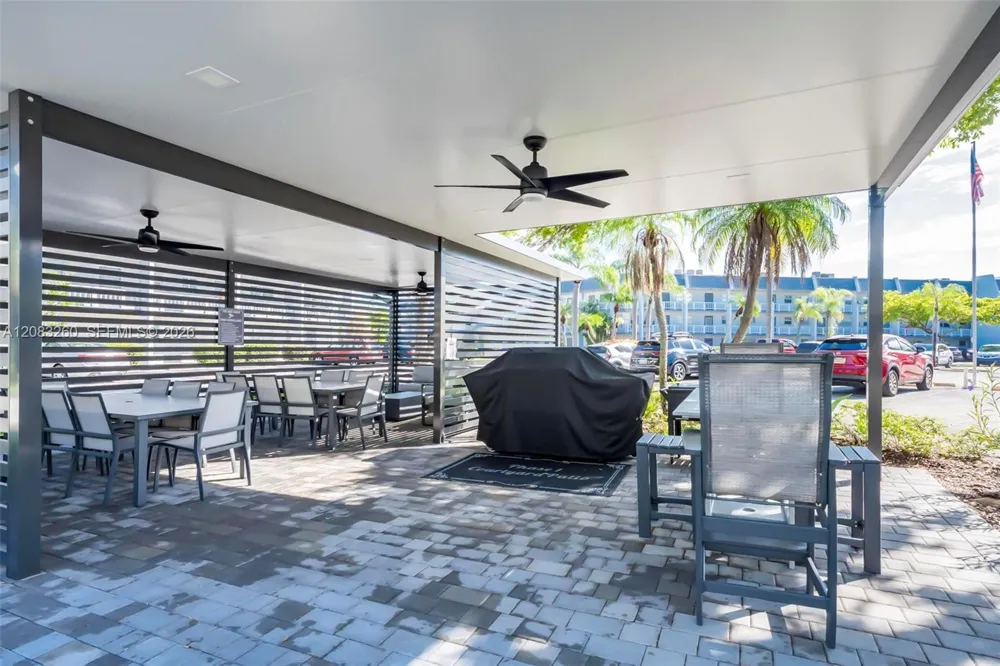 6570 Royal Palm Blvd #302J Margate, FL 33063