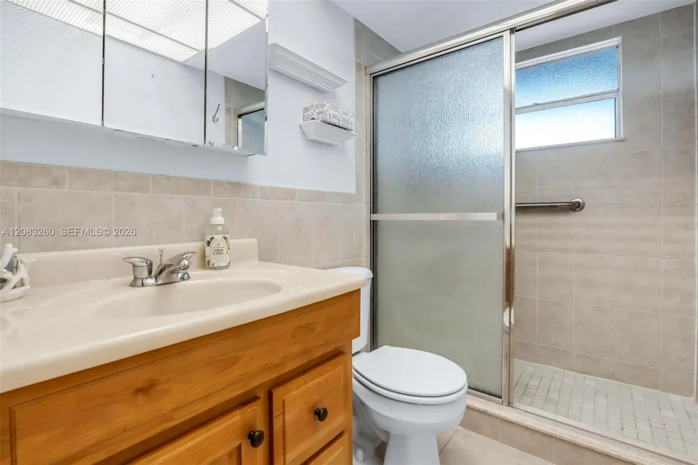 6570 Royal Palm Blvd #302J Margate, FL 33063