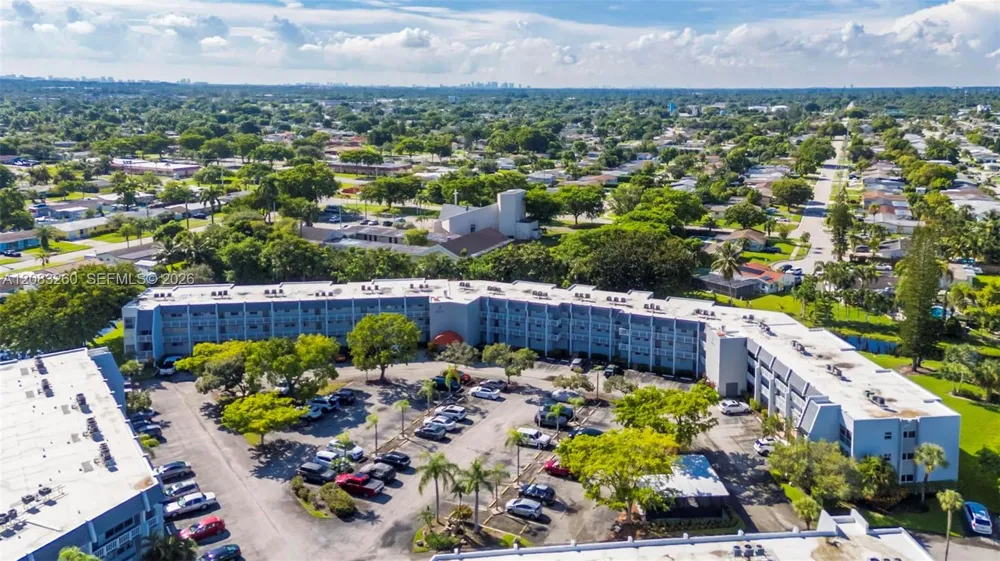 6570 Royal Palm Blvd #302J Margate, FL 33063
