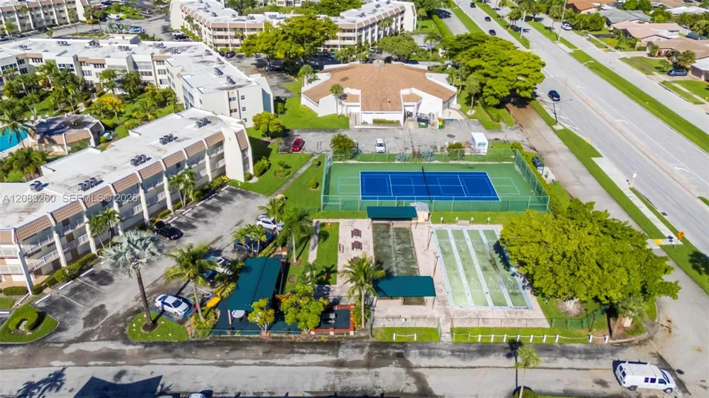 6570 Royal Palm Blvd #302J Margate, FL 33063