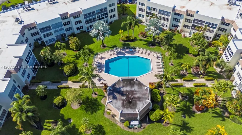 6570 Royal Palm Blvd #302J Margate, FL 33063