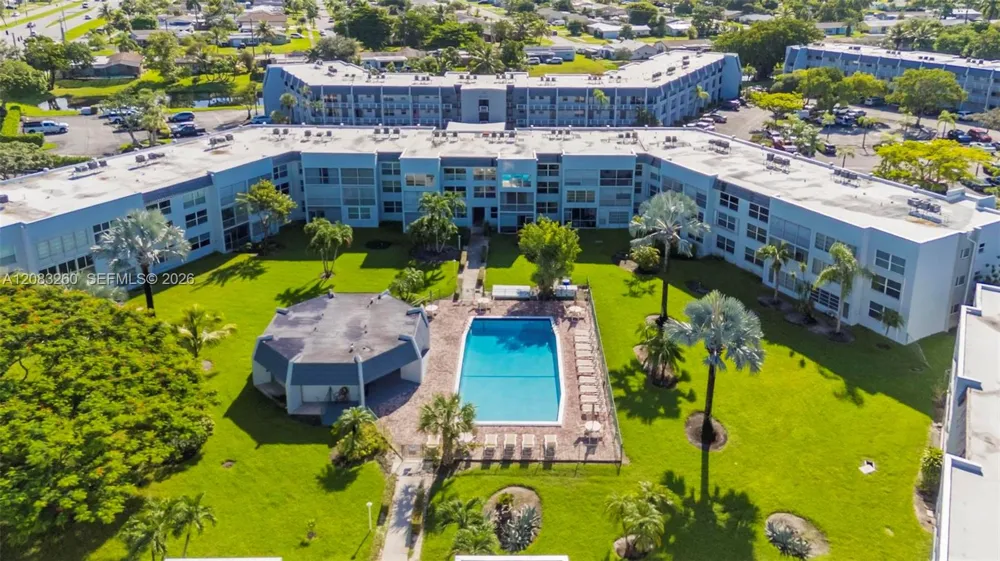 6570 Royal Palm Blvd #302J Margate, FL 33063