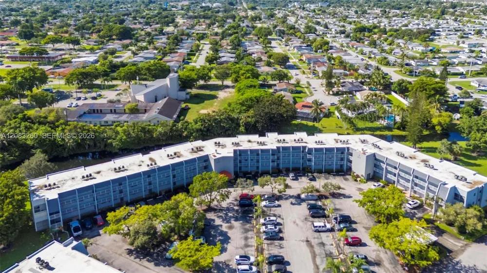 6570 Royal Palm Blvd #302J Margate, FL 33063