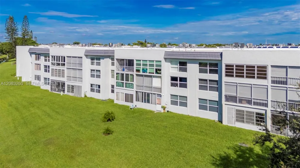 6570 Royal Palm Blvd #302J Margate, FL 33063