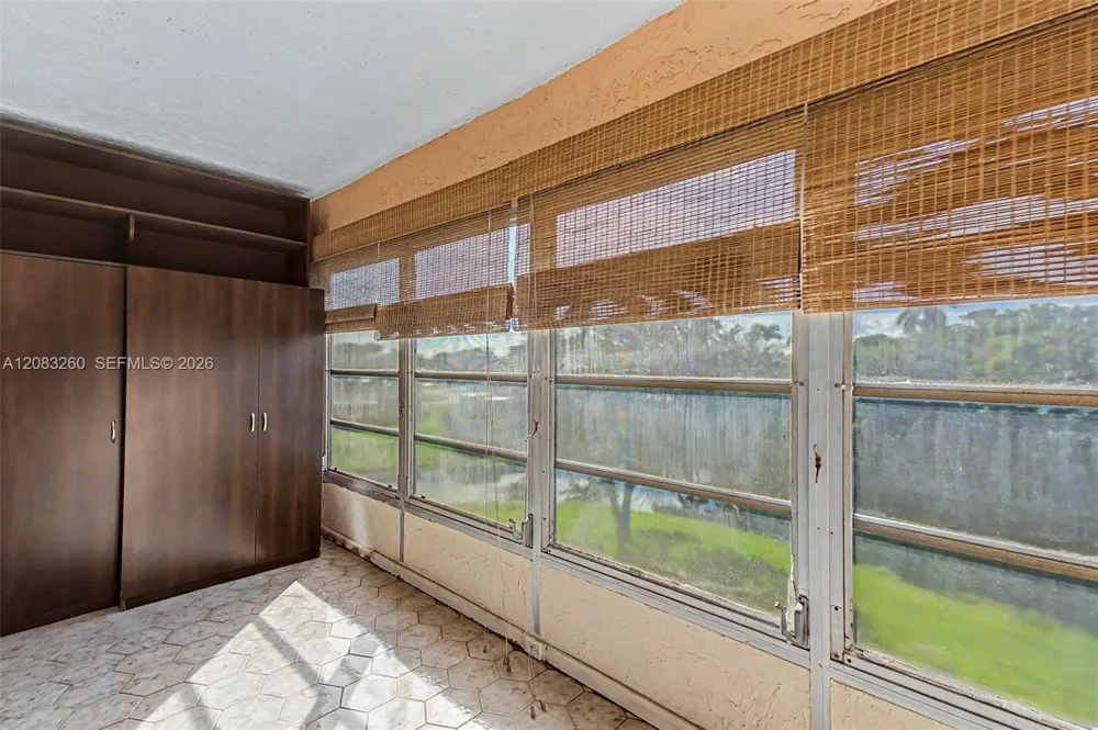 6570 Royal Palm Blvd #302J Margate, FL 33063