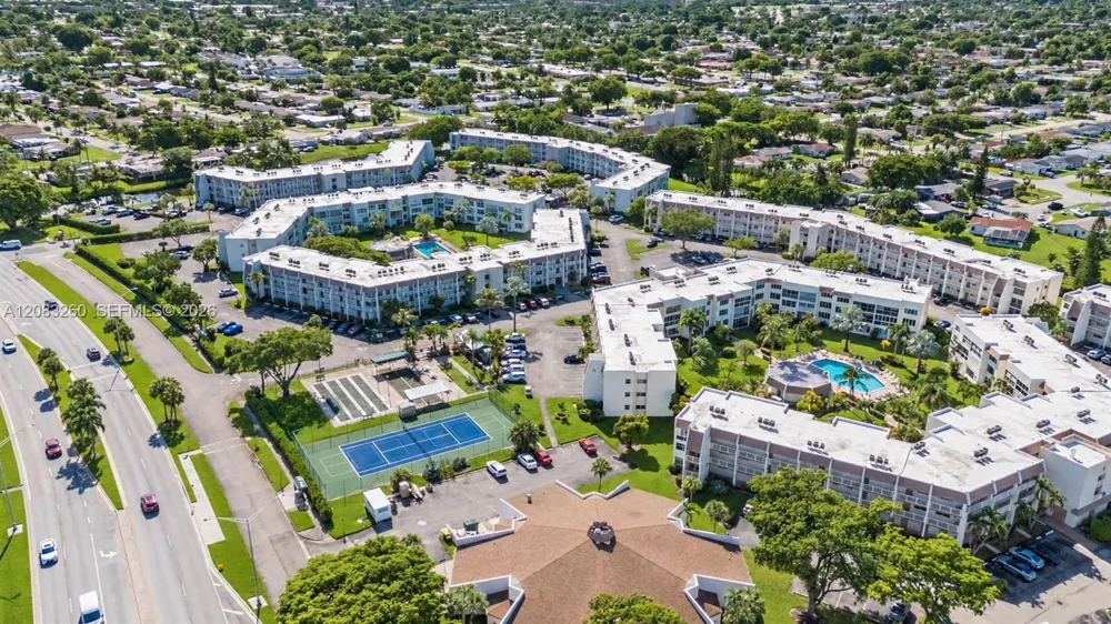 6570 Royal Palm Blvd #302J Margate, FL 33063