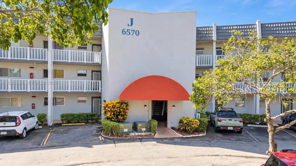 6570 Royal Palm Blvd #302J Margate, FL 33063
