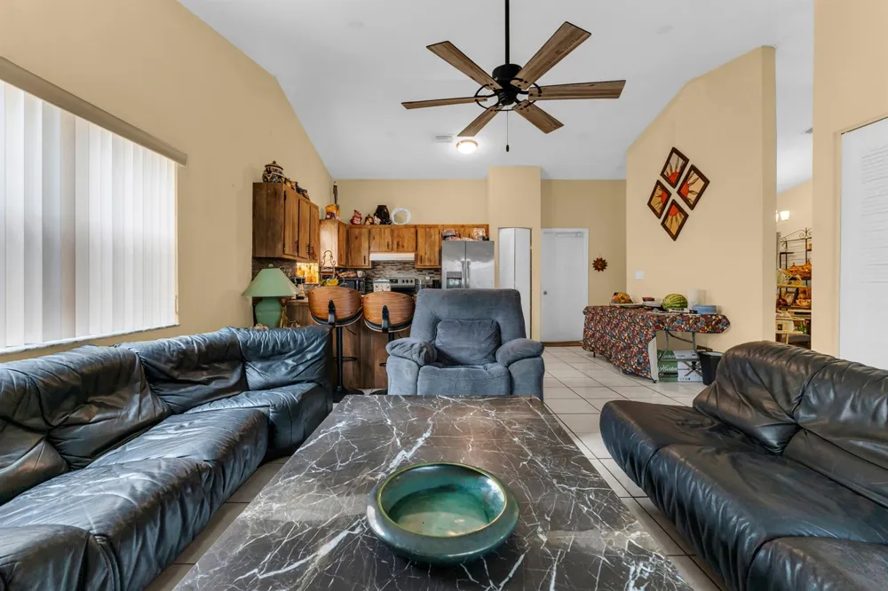 4941 NW 83rd Avenue Lauderhill, FL 33351