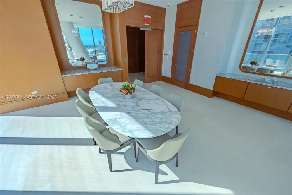 175 SE 25th Rd #1002 Miami, FL 33129