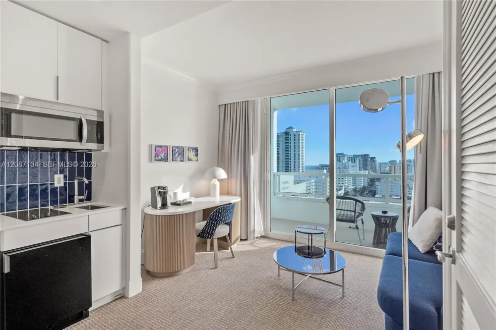 4401 Collins Ave #1508 Miami Beach, FL 33140