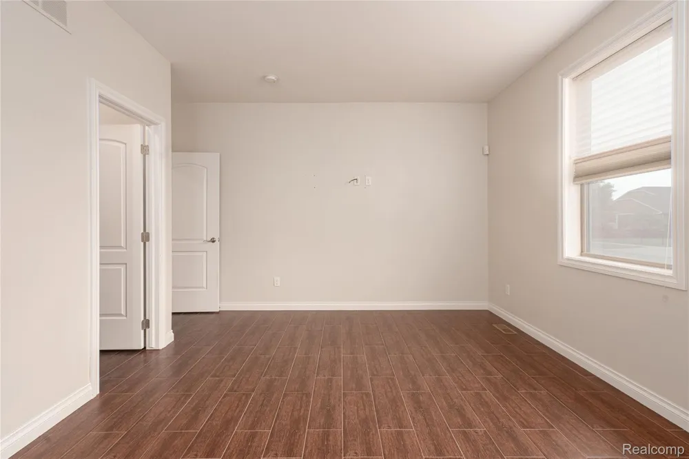 18755 Newton Street Macomb Township, MI 48042