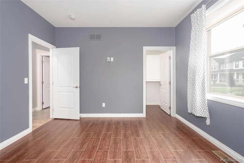 18755 Newton Street Macomb Township, MI 48042