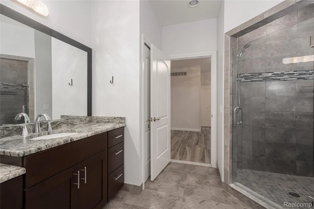 18755 Newton Street Macomb Township, MI 48042