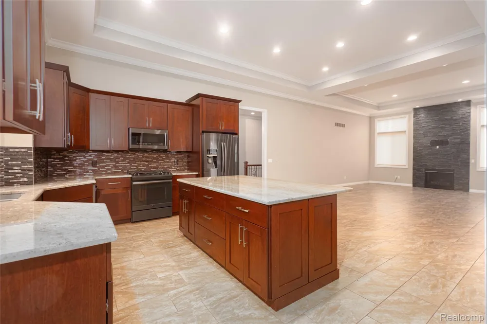 18755 Newton Street Macomb Township, MI 48042