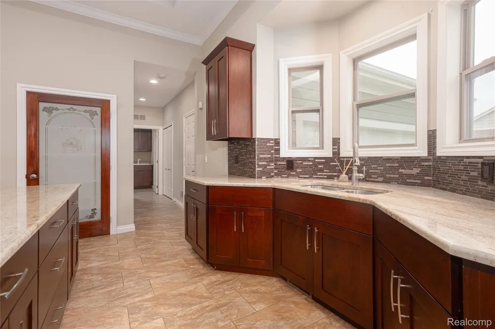 18755 Newton Street Macomb Township, MI 48042