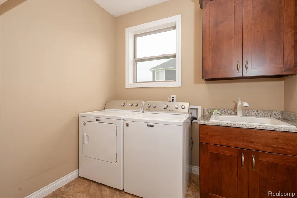 18755 Newton Street Macomb Township, MI 48042