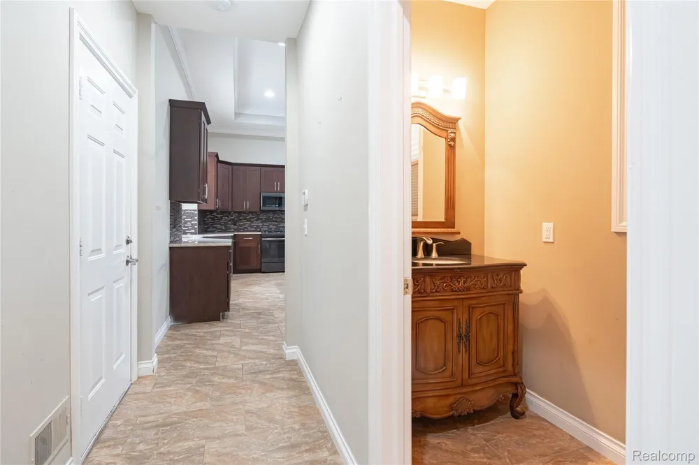 18755 Newton Street Macomb Township, MI 48042
