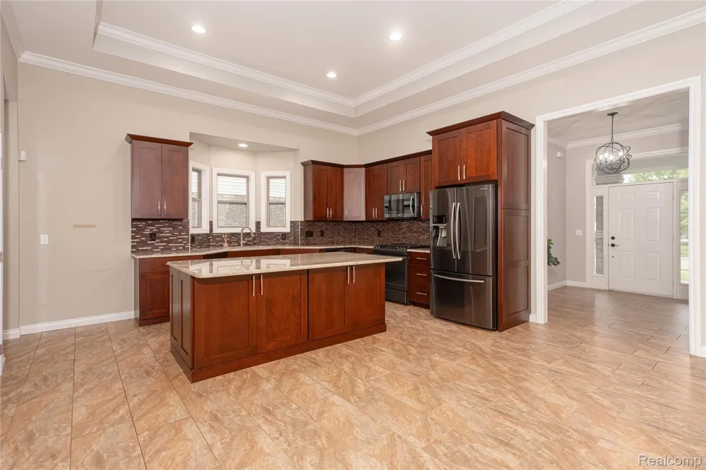 18755 Newton Street Macomb Township, MI 48042