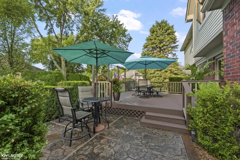 43748 Fallen Tree Drive Sterling Heights City, MI 48314