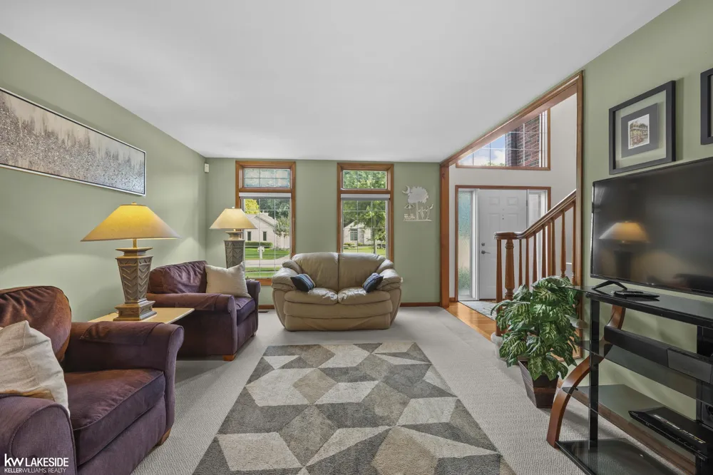 43748 Fallen Tree Drive Sterling Heights City, MI 48314