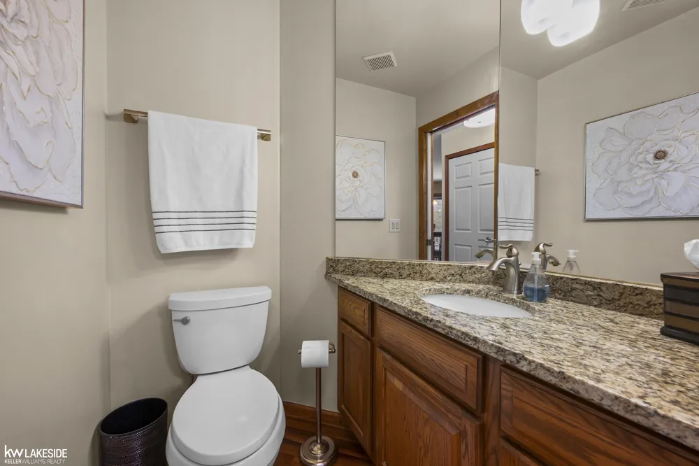 43748 Fallen Tree Drive Sterling Heights City, MI 48314