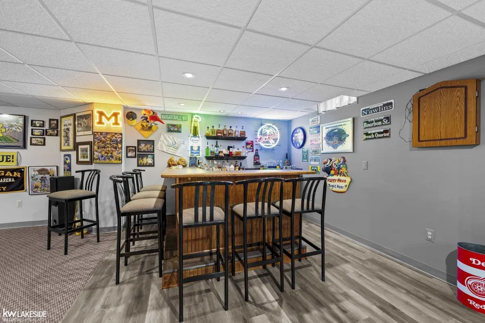 43748 Fallen Tree Drive Sterling Heights City, MI 48314