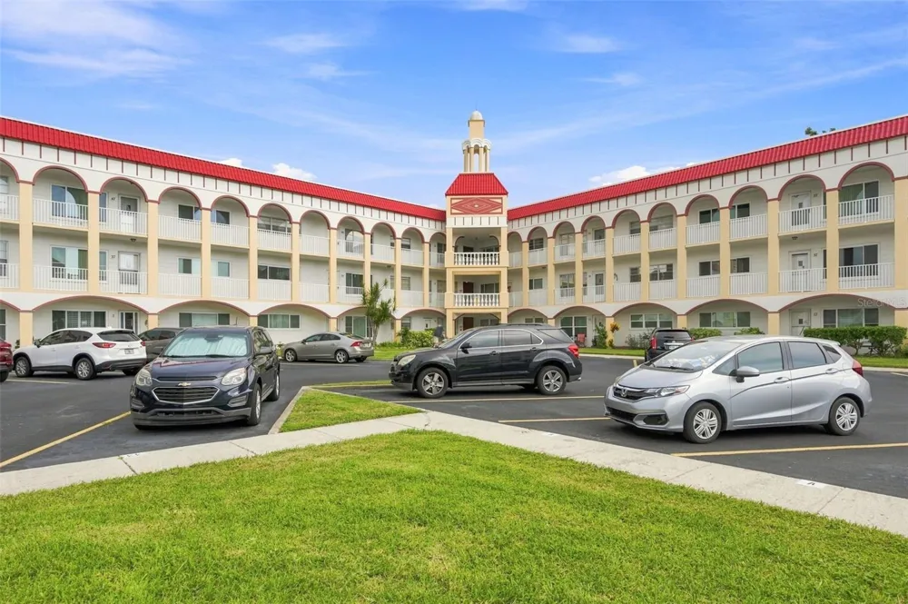 2431 FRANCISCAN DRIVE #53 Clearwater, FL 33763