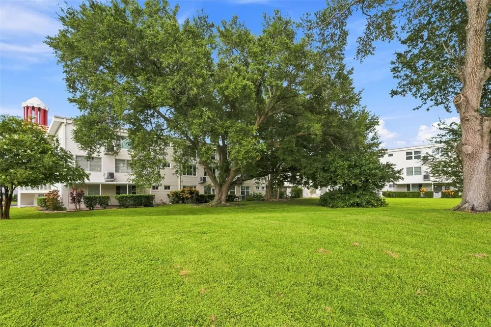 2431 FRANCISCAN DRIVE #53 Clearwater, FL 33763