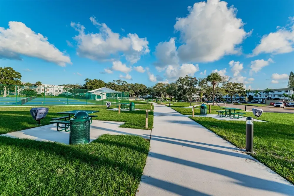 2431 FRANCISCAN DRIVE #53 Clearwater, FL 33763