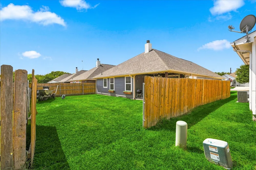236 Firefly Drive Springtown, TX 76082