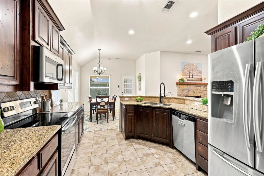 236 Firefly Drive Springtown, TX 76082