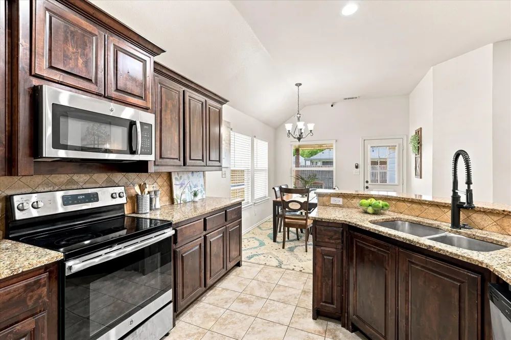 236 Firefly Drive Springtown, TX 76082