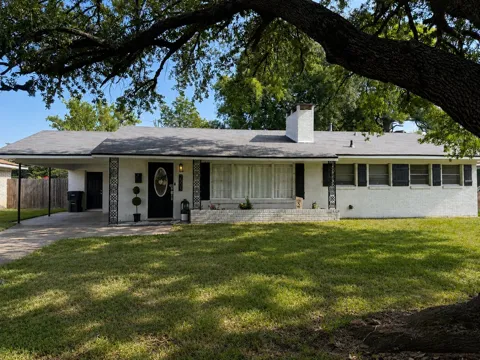 2503 Waverly Drive