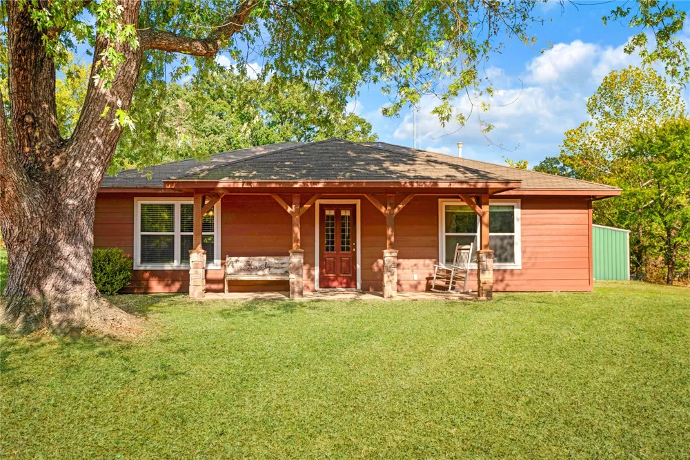 1965 County Road 44250 Powderly, TX 75473
