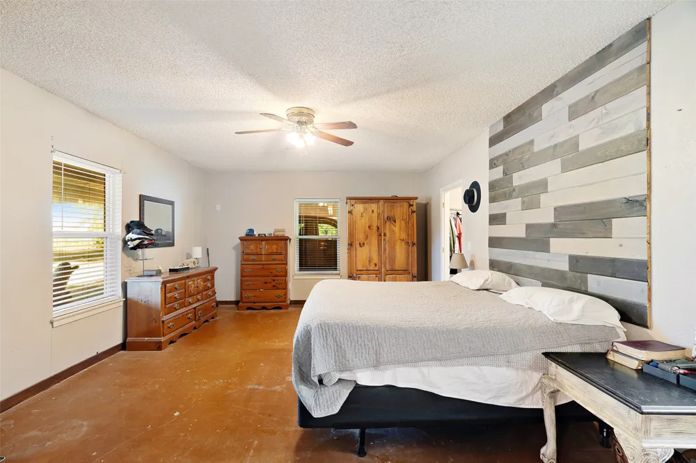 1965 County Road 44250 Powderly, TX 75473