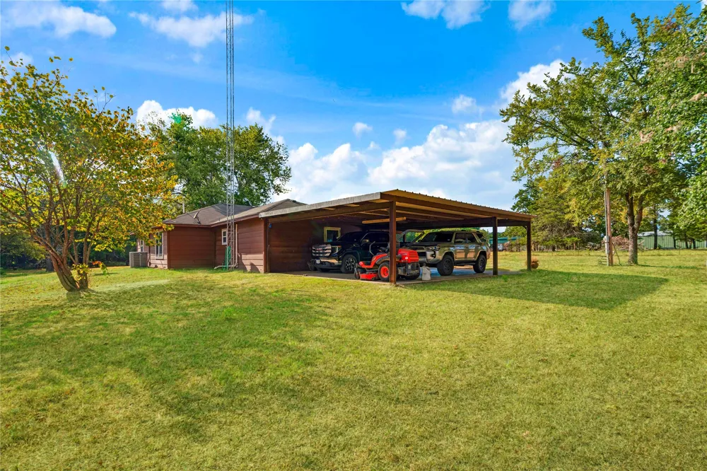1965 County Road 44250 Powderly, TX 75473