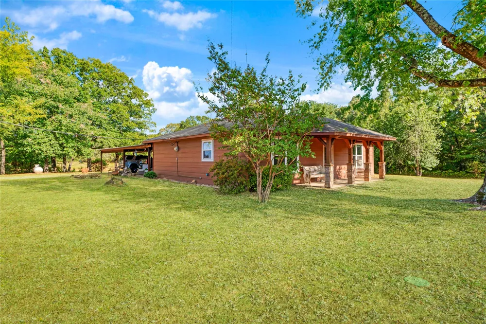 1965 County Road 44250 Powderly, TX 75473