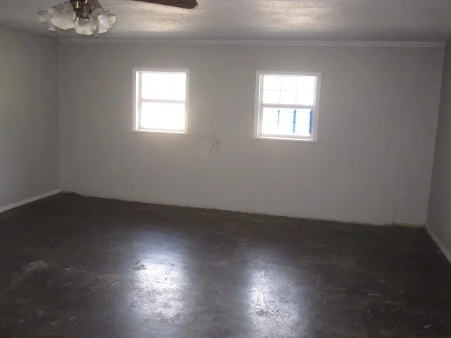 411 Ashland Drive Gainesville, TX 76240