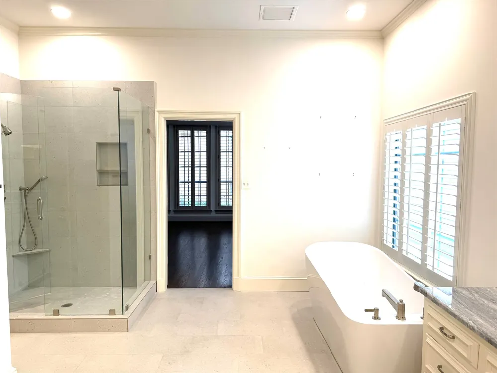 2 Grovenor Court Dallas, TX 75225