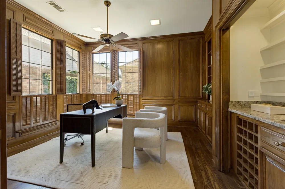 2 Grovenor Court Dallas, TX 75225
