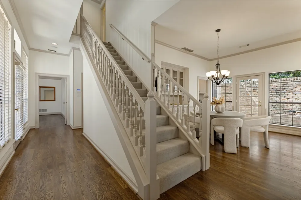 2 Grovenor Court Dallas, TX 75225