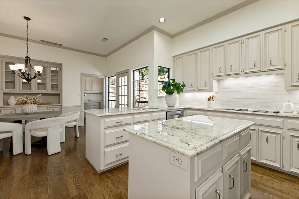 2 Grovenor Court Dallas, TX 75225