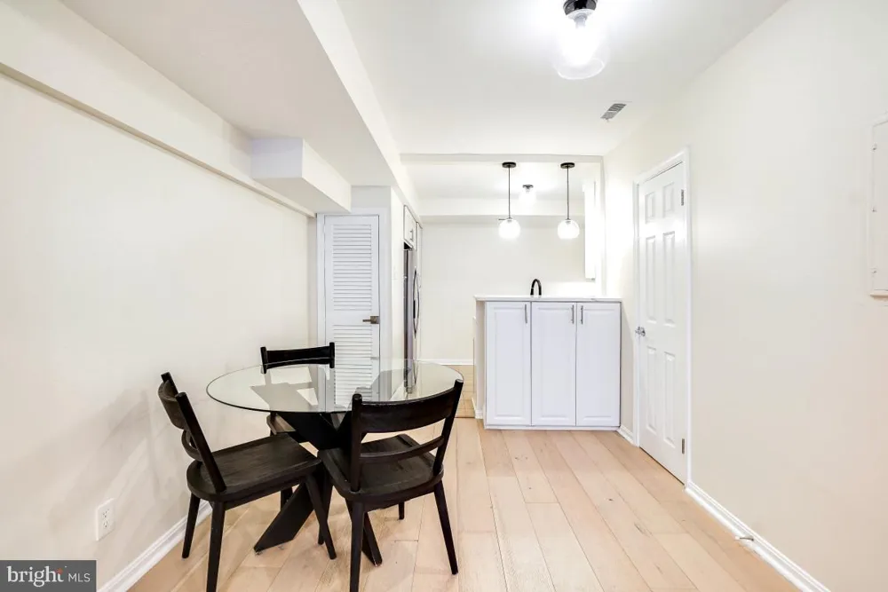 1715 15TH NW #15 Washington, DC 20009