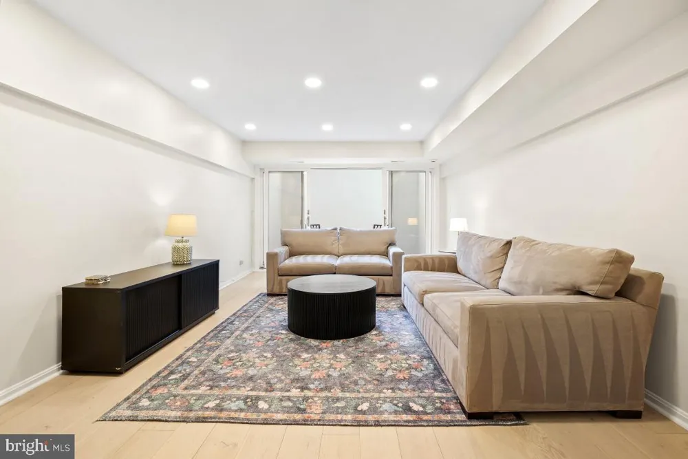 1715 15TH NW #15 Washington, DC 20009