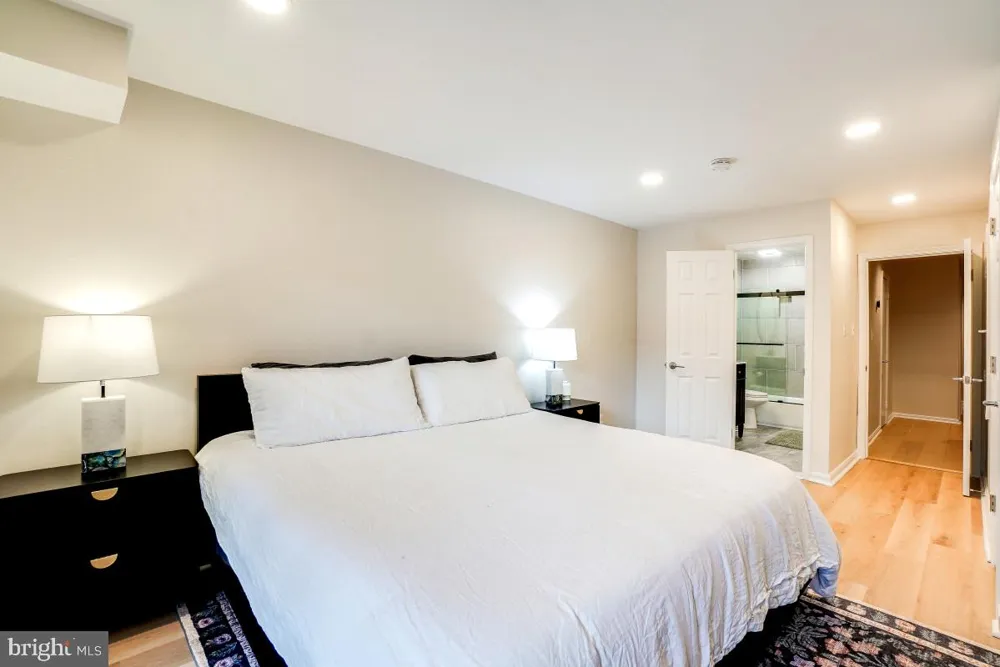 1715 15TH NW #15 Washington, DC 20009