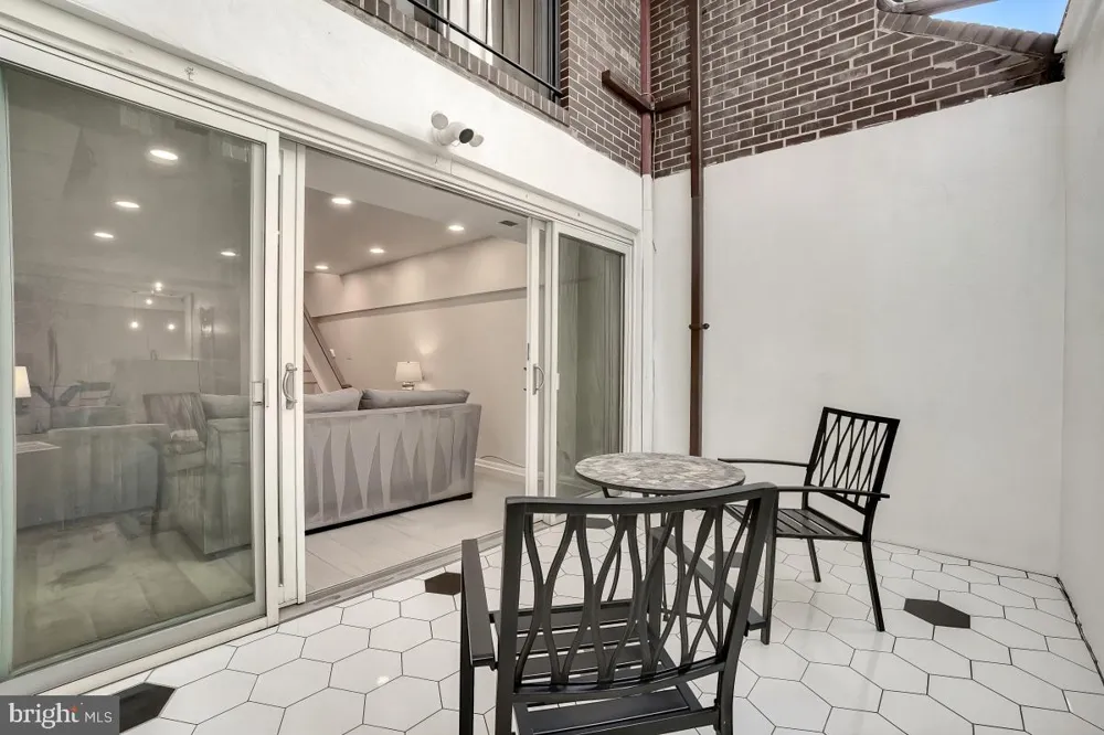 1715 15TH NW #15 Washington, DC 20009