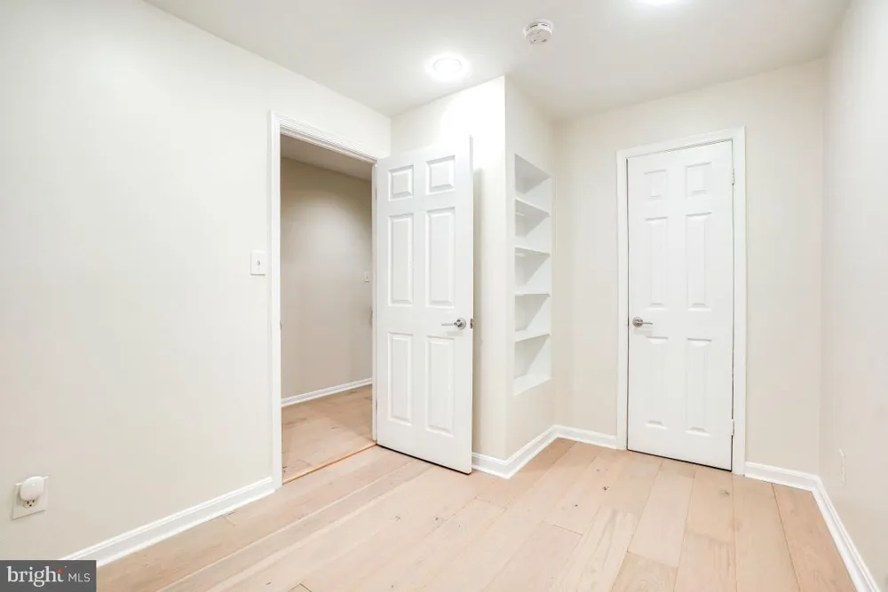 1715 15TH NW #15 Washington, DC 20009