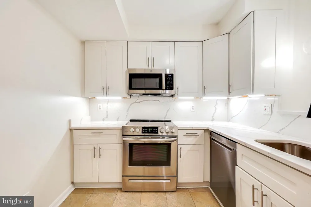1715 15TH NW #15 Washington, DC 20009