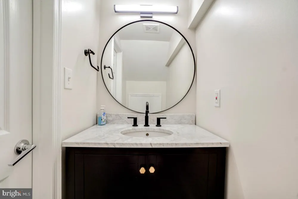 1715 15TH NW #15 Washington, DC 20009
