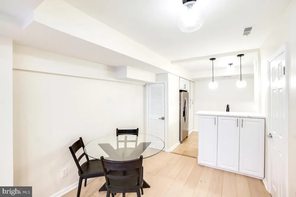 1715 15TH NW #15 Washington, DC 20009